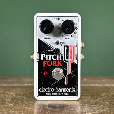 Electro-Harmonix Pitch Fork Polyphonic Pitch Shifter / Harmony Pedal 2014 - Present - Black / White / Red image 2