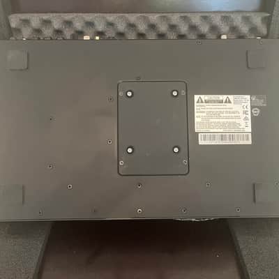 Akai Professional MPC Live II Standalone Sequencer/Studio & Flight Case image 2