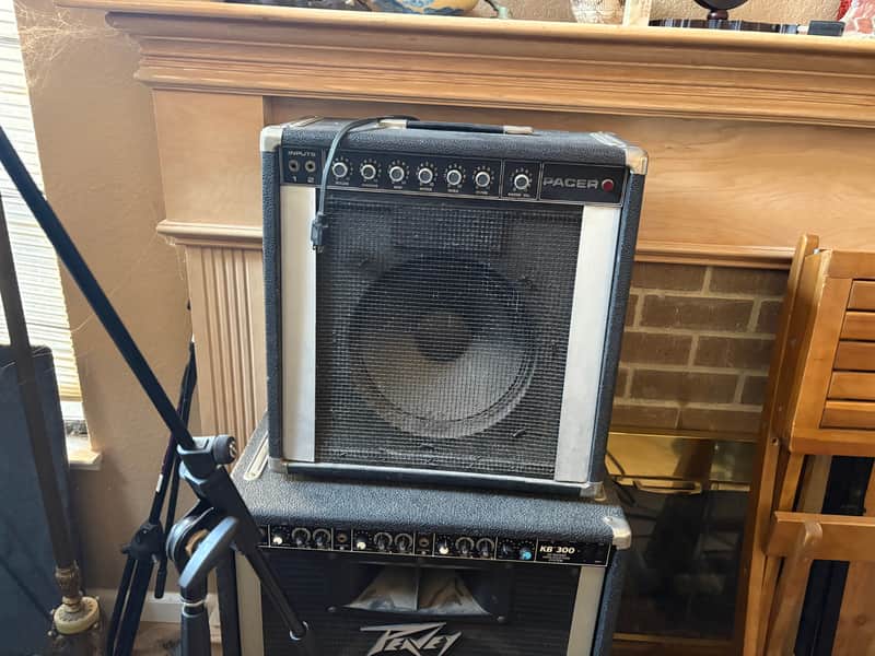 Peavey Pacer 100 SS Series 45-Watt 1x12" Guitar Combo 1980s - Black image 1