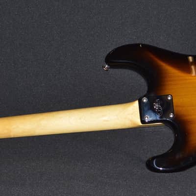 G&L Legacy USA 2015 2 Tone Sunburst image 3