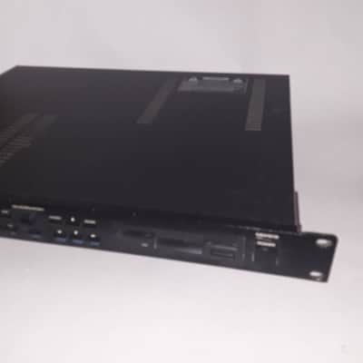 Roland S-760 Digital Sampler, video expansion and screen image 4