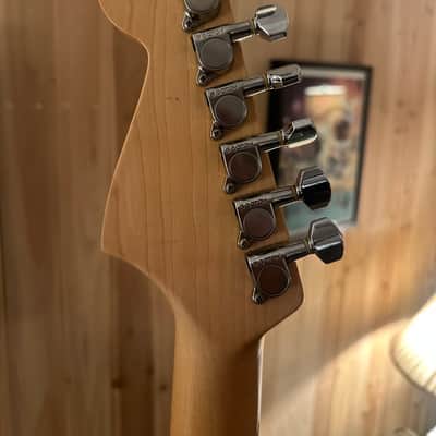 Fender JM-Champ Mini Jazzmaster MIJ with Built In Speaker image 4