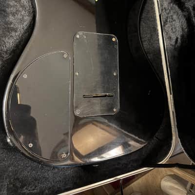 Peavey Tracer with original hard case image 5