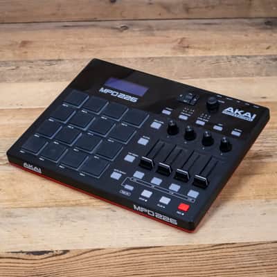 Akai MPD226 USB/MIDI Pad Controller Control Surface MPD-226 Production U284839 image 5