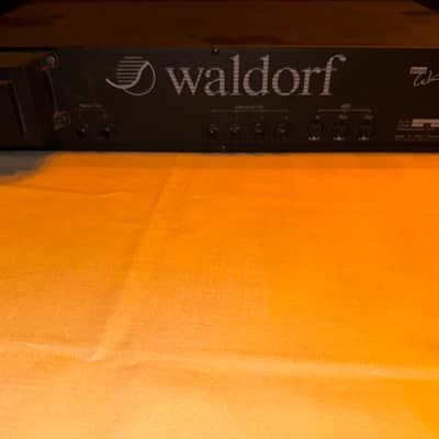 Waldorf Microwave Rackmount Wavetable Synthesizer 1989 - Blue image 2