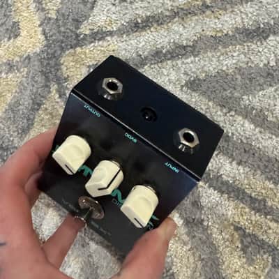 Vertex Dynamic Distortion image 2