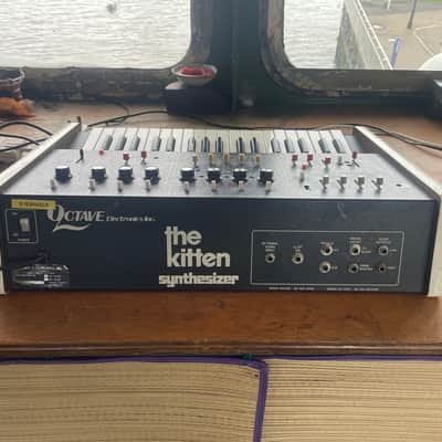 Very rare Octave 'The Kitten' 1970's analogue synthesiser image 3