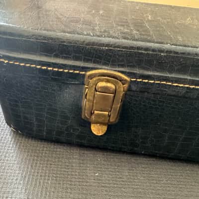 Vintage 1940s–1950s Epiphone Lifton Archtop Case – Black Alligator / Purple Interior image 3