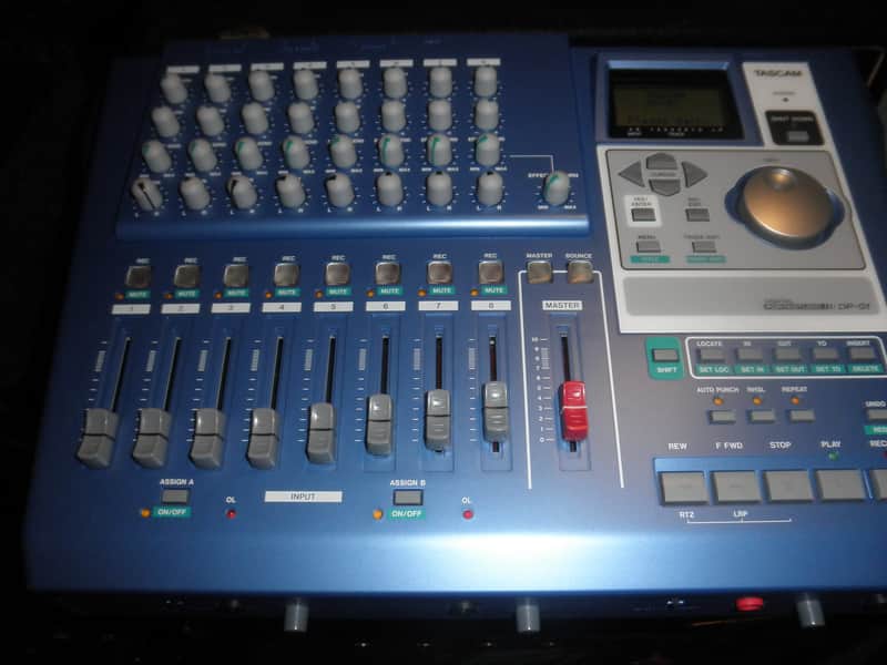 TASCAM DP-01 - blue