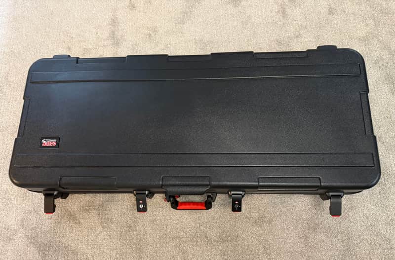 Gator GTSA-KEY61 TSA Series ATA Molded 61-Key Keyboard Case 2010s - Black image 1