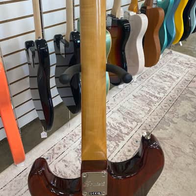 Squier Classic Vibe '70s Stratocaster HSS with Laurel Fretboard - Walnut image 6