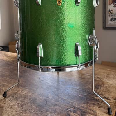 VG Vintage Ludwig No. 952 Classic 16x18" Floor Tom with Keystone Badge Mid 60’s Green Sparkle image 2