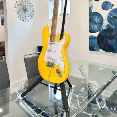 Xaviere Pro870 Monaco Yellow Strat-style guitar image 3