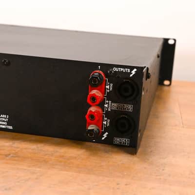 Crown XLS 202 2-Channel Power Amplifier CG010TY image 7