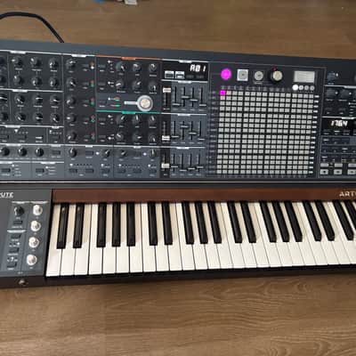 Arturia MatrixBrute 49-Key Synthesizer 2017 - Present - Black