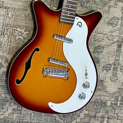 Danelectro Prototype 2026 - Sunburst Bild 2