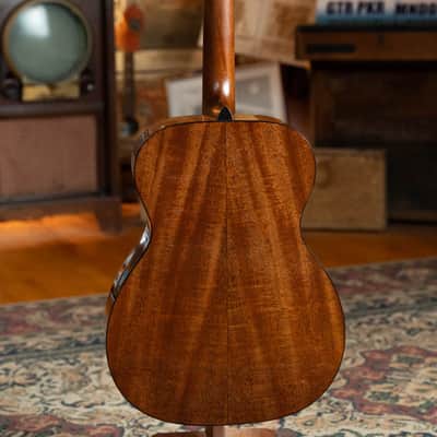 Martin OOO-18 Spruce/Mahogany OOO Acoustic Guitar #8901 image 5