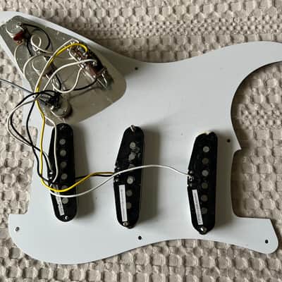 Pre-wired Loaded Strat Pickguard with Classic Vibe 70s Pickups image 4