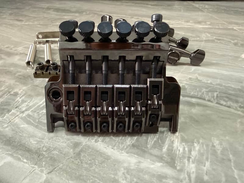 Ibanez EDGE