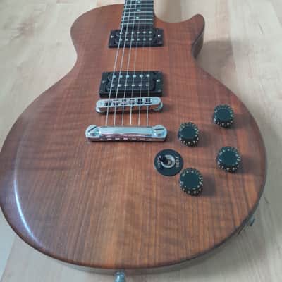 Gibson "The Paul" 1978 Natural Walnut with all original parts in original "chainsaw" case. Both in excellent condition image 7