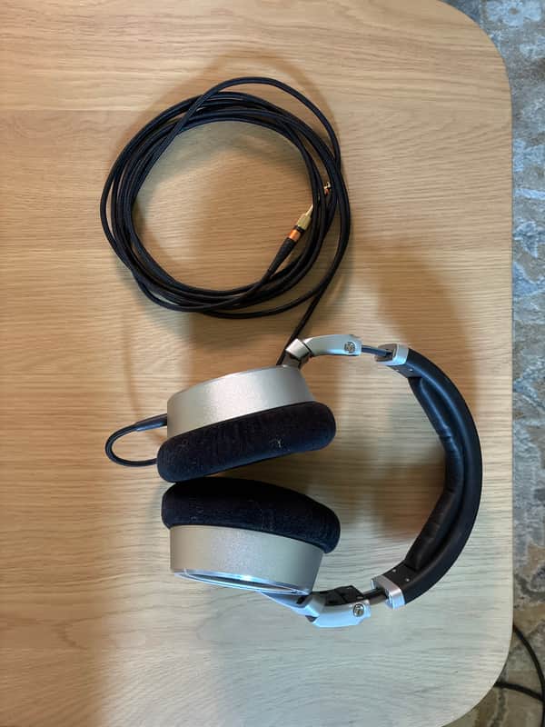 Neumann NDH-30 Open Back Headphones - 120 Ohms