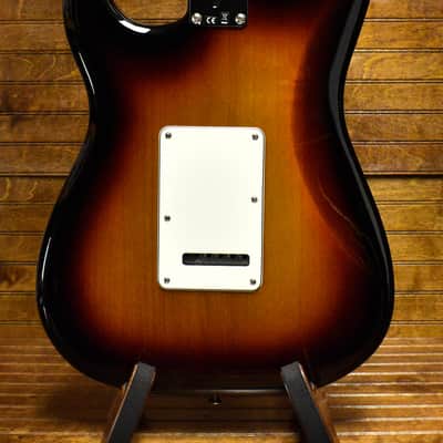 Fender Limited Edition Stratocaster Roasted Maple Sunburst image 2