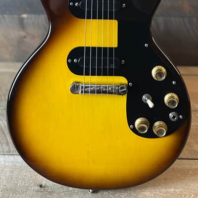 Vintage 1964 Gibson Melody Maker D - Sunburst image 8