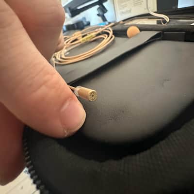 DPA 6066 d:fine Omnidirectional Headset Microphone from 2024 - Beige image 2