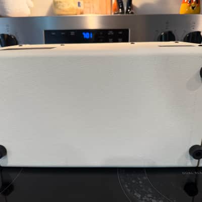 Positive Grid Spark 40 40-Watt 2x4" Modeling Guitar Combo 2021 Pearl White image 4