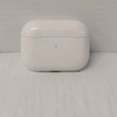 Apple A2700 Airpods Pro Gen 2 image 9