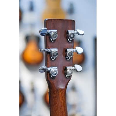 1982 Martin D-18 natural image 4