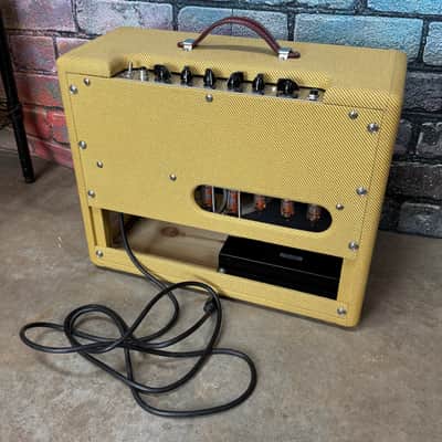 Fender Blues Junior 15-Watt 1x12" Guitar Combo  Mojotone Oversized Cab and Other Upgrades image 5