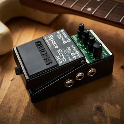 Boss RE-2 Space Echo Delay/Reverb Pedal image 9