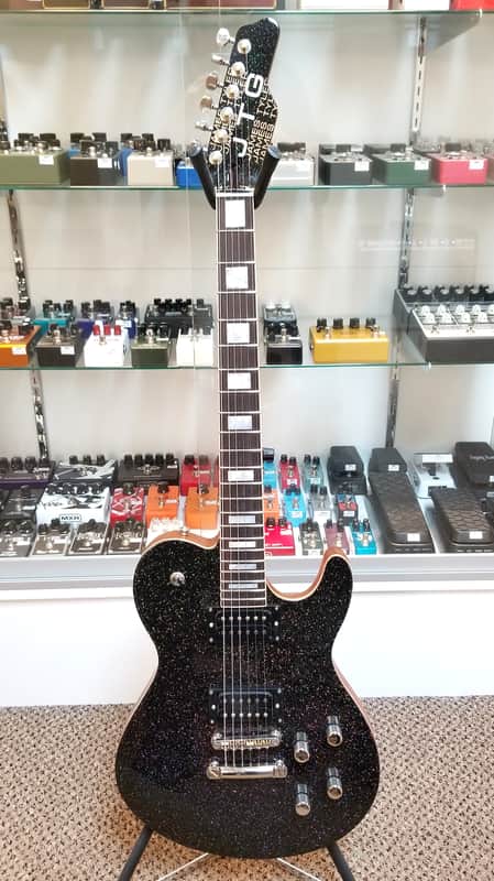 used James Tyler JTG-M1 in Black Metallic, Mint Condition with OHSC & Paperwork! image 1