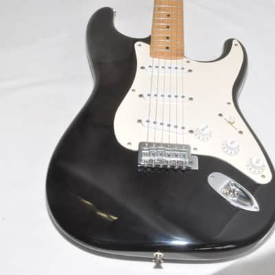 Fender Japan Stratocaster Electric Guitar Ref No.6030 image 3