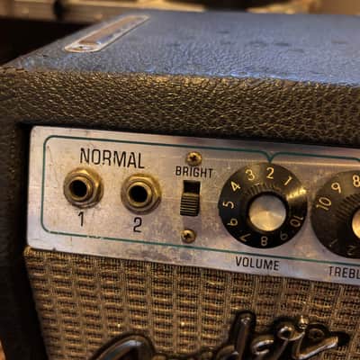 Fender Vibrolux Reverb 2-Channel 35-Watt 2x10" Guitar Combo 1970 - 1980 - Silverface image 5