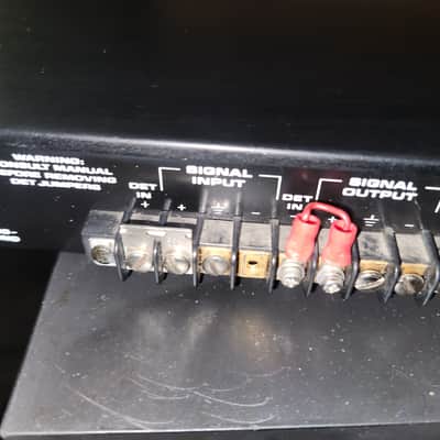 dbx 160x - Metal rack mount image 5
