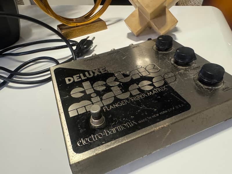 ギター Electro-Harmonix Deluxe ElectricMistress Electro-Harmonix Deluxe Electric Mistress V1 | Reverb