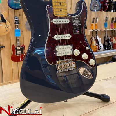 Fender American Professional Classic Stratocaster HSS, Maple Fingerboard, Faded Black image 3