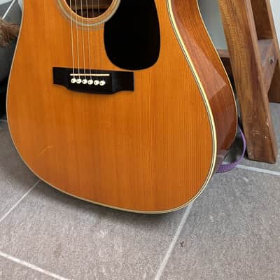 Martin Standard Series D-28  2001 Natural image 4