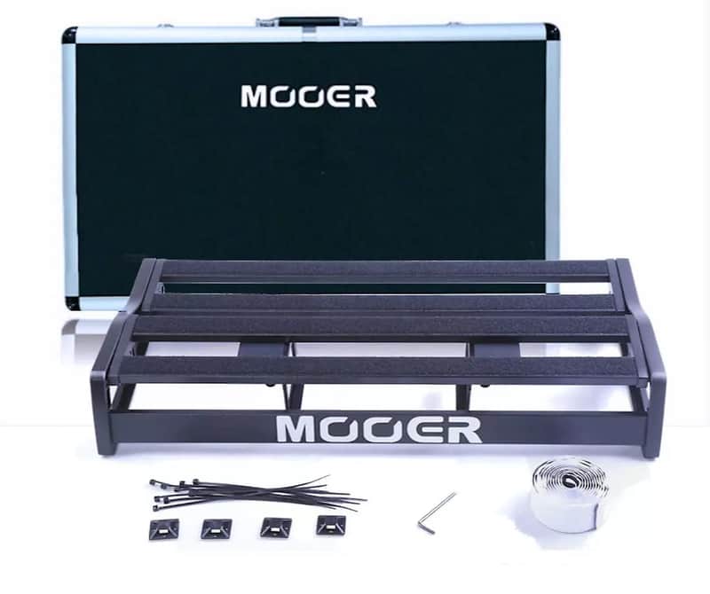 Mooer TF-20H Transform Series Pedal board Hard Flight Case Holds