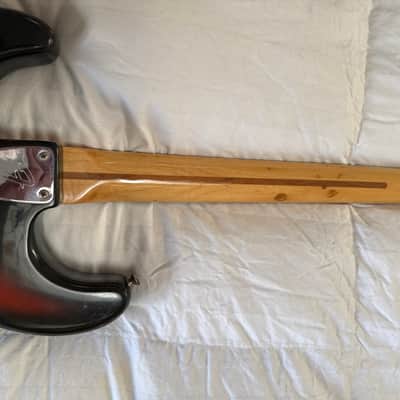 Fender Stratocaster with 3-Bolt Neck, Rosewood Fretboard 1971 - 1977 - Sunburst image 13