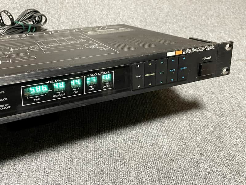 Roland SDE-3000A Digital Delay | Reverb