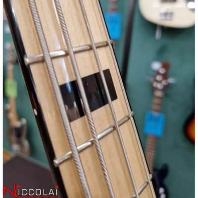 Fender Geddy Lee Jazz Bass, Maple Fingerboard, 3-Color Sunburst Demo image 10