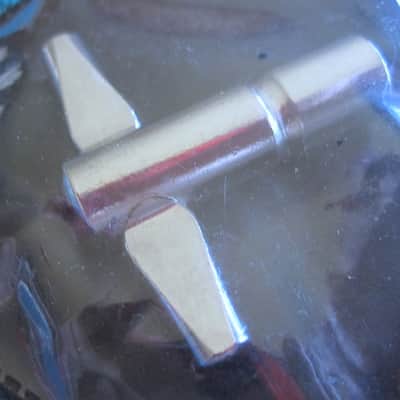 Drum Key with Pouch - NOS image 2