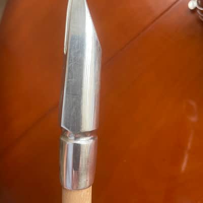 Selmer 'JAZZ' Silver Mouthpiece 'F' with Ligature and cap - Silver image 9