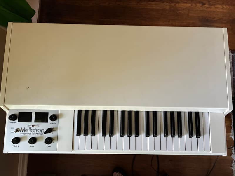 Mellotron M4000D