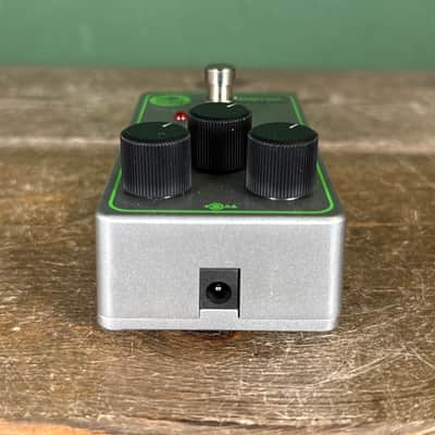 Electro-Harmonix / JHS Nano Lizard Queen Octave Fuzz 2023 - Present - Silver / Green image 7