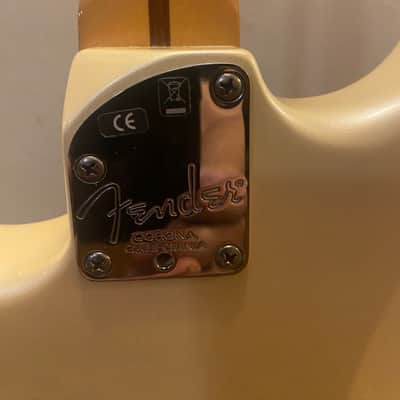 American fender deluxe Stratocaster with Rosewood Fretboard 2010 Olympic Pearl image 5