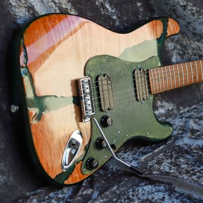 GB Liuteria Traditional Strato orange maple and green resin image 15